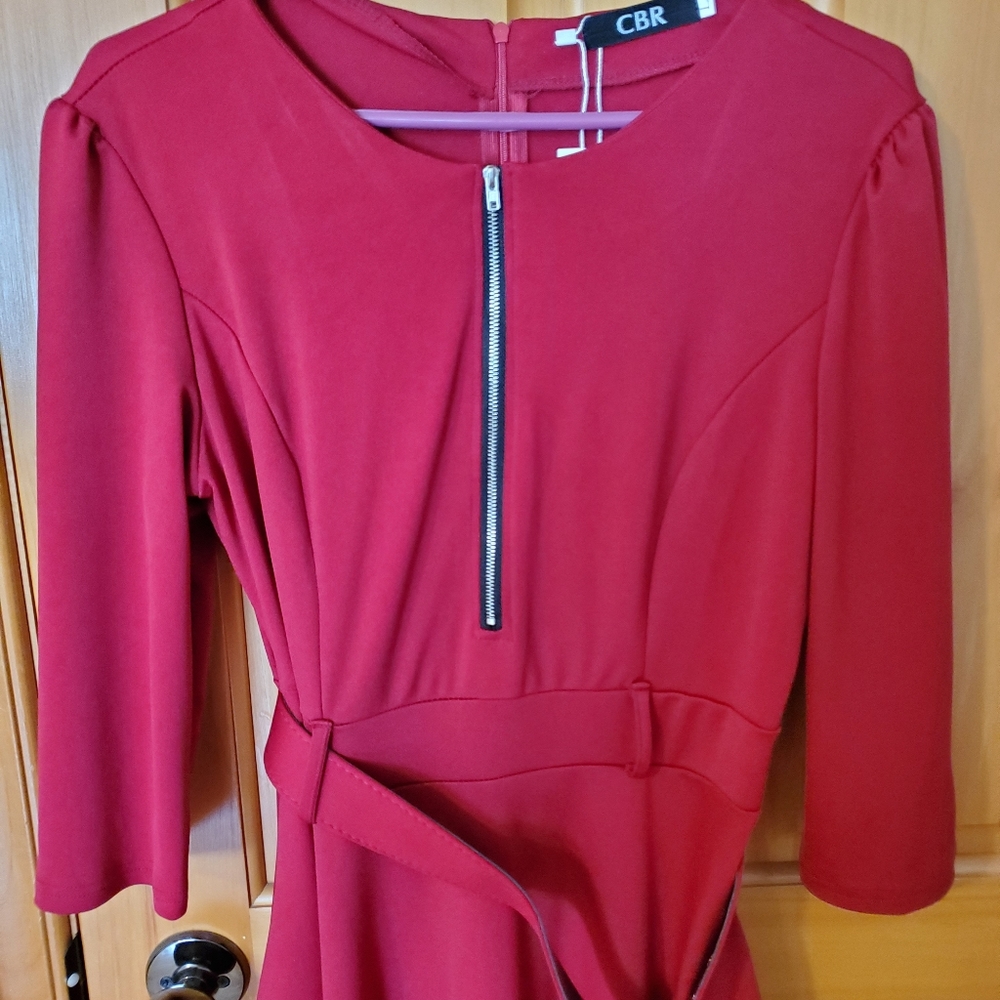 Red Dress - Picture 3 of 4